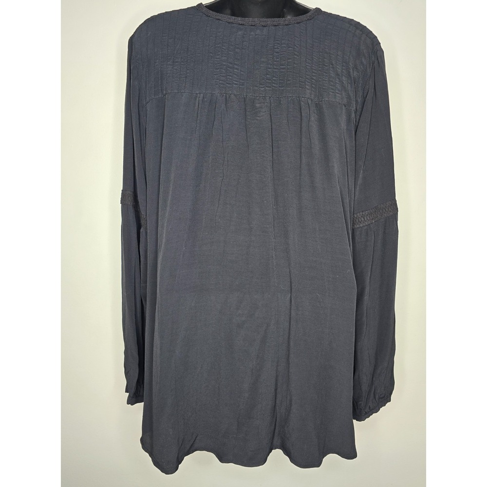2 LOGO Lori Goldstein Blouse Top Lot Womens Medium Black Lavender Button Pleated - Picture 6 of 15